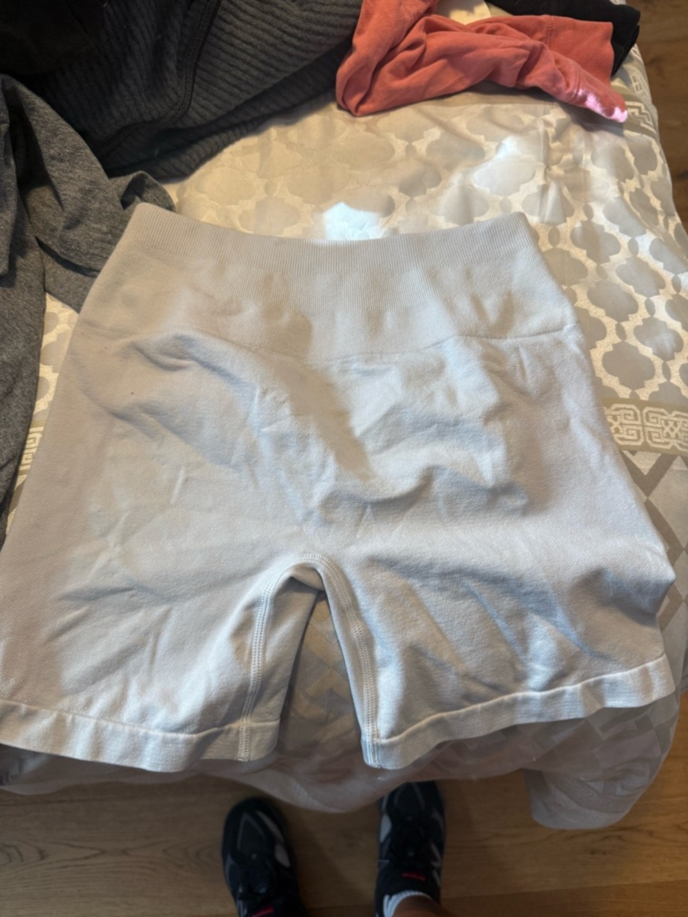 Light Gray High-Waist Seamless Athletic Shorts
